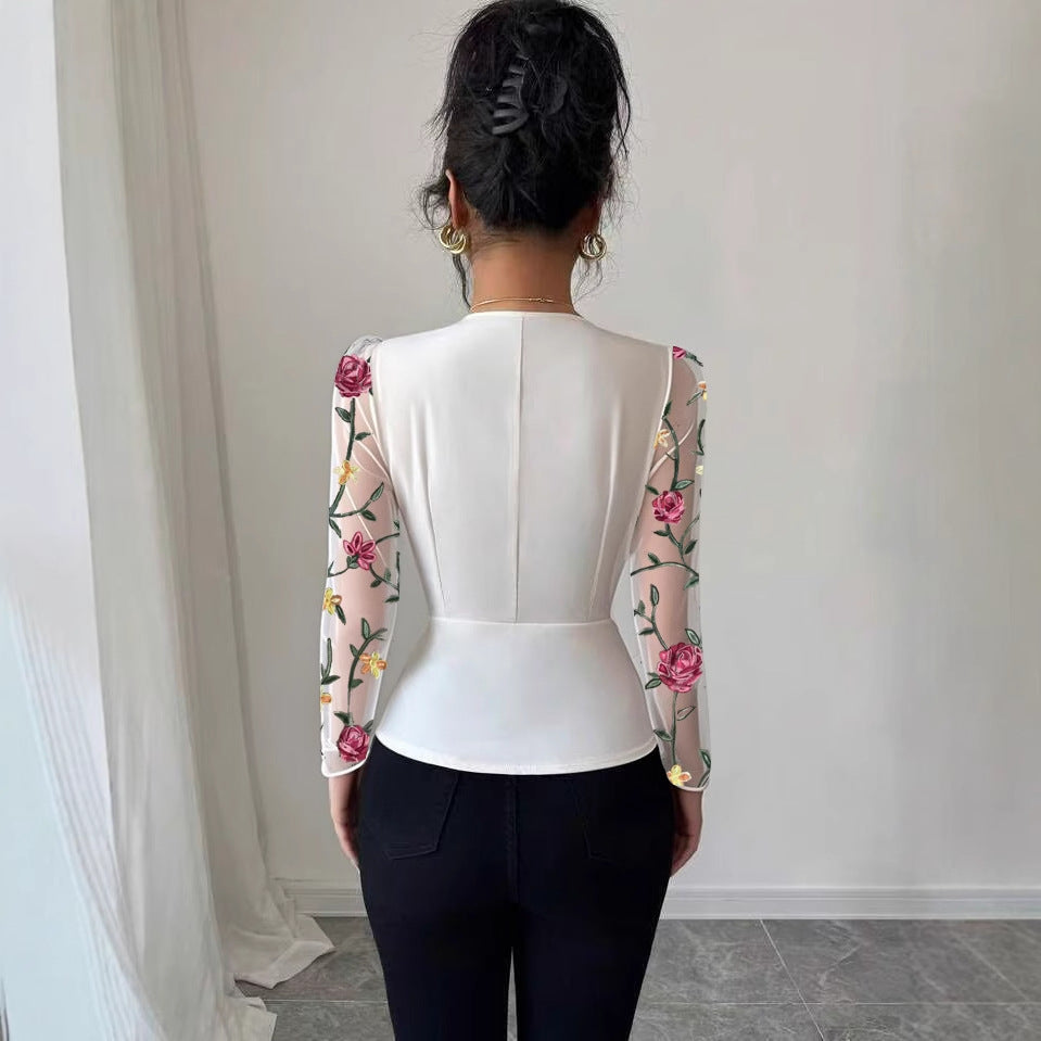 Blusa feminina vintage elegante com renda e cintura marcada